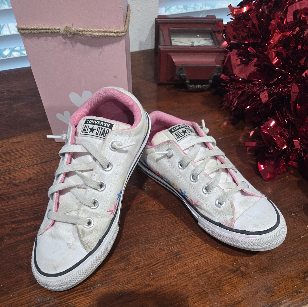 Converse Kids' White and Pink W/flowers Sneakers